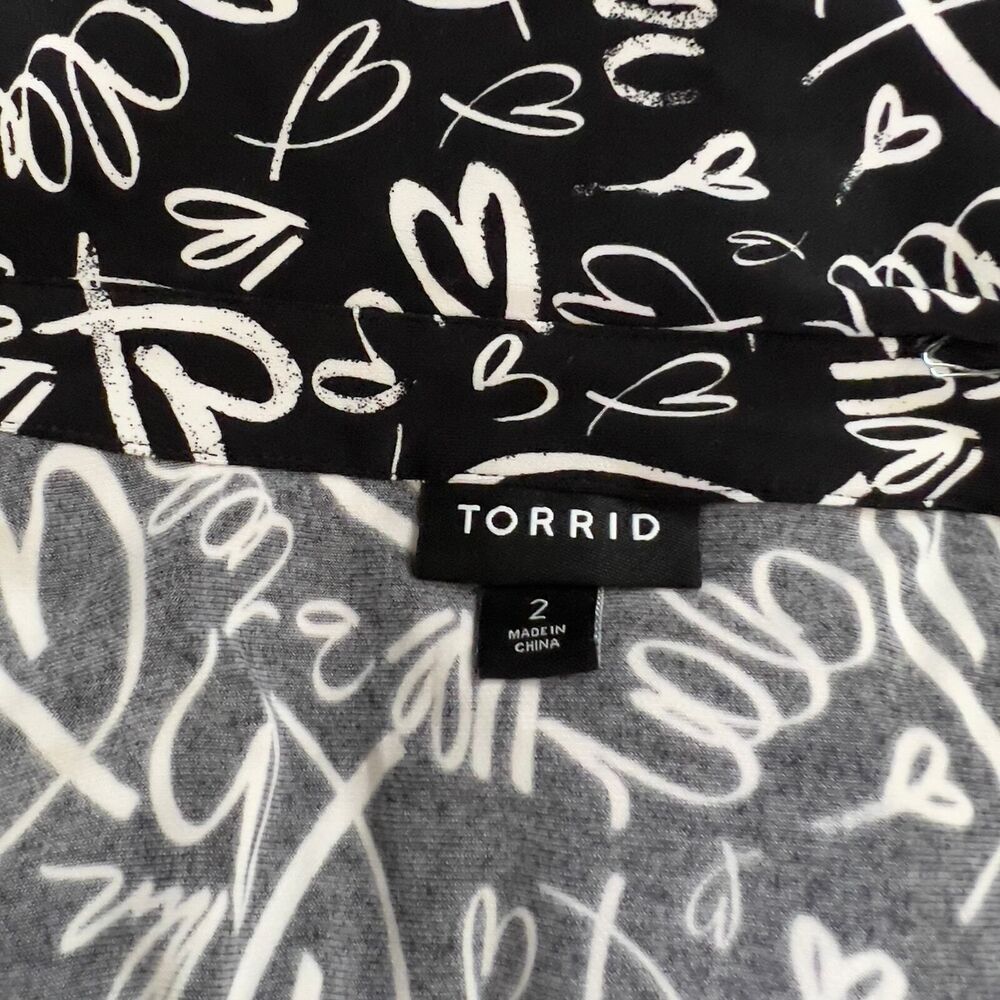 Torrid Studio Knit Surplice Faux Wrap Heart Dress Black White Size 2X  preppy - Picture 3 of 15